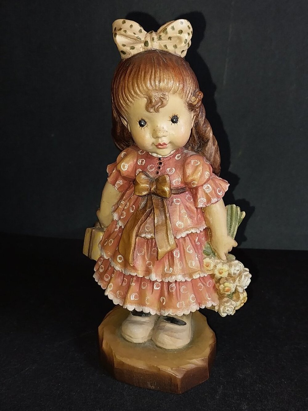 ANRI Sarah Kay Wood Carved A SPECIAL Day Girl Figurine
